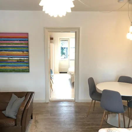 Lille Skovgaarden Hotel apartamentowy *